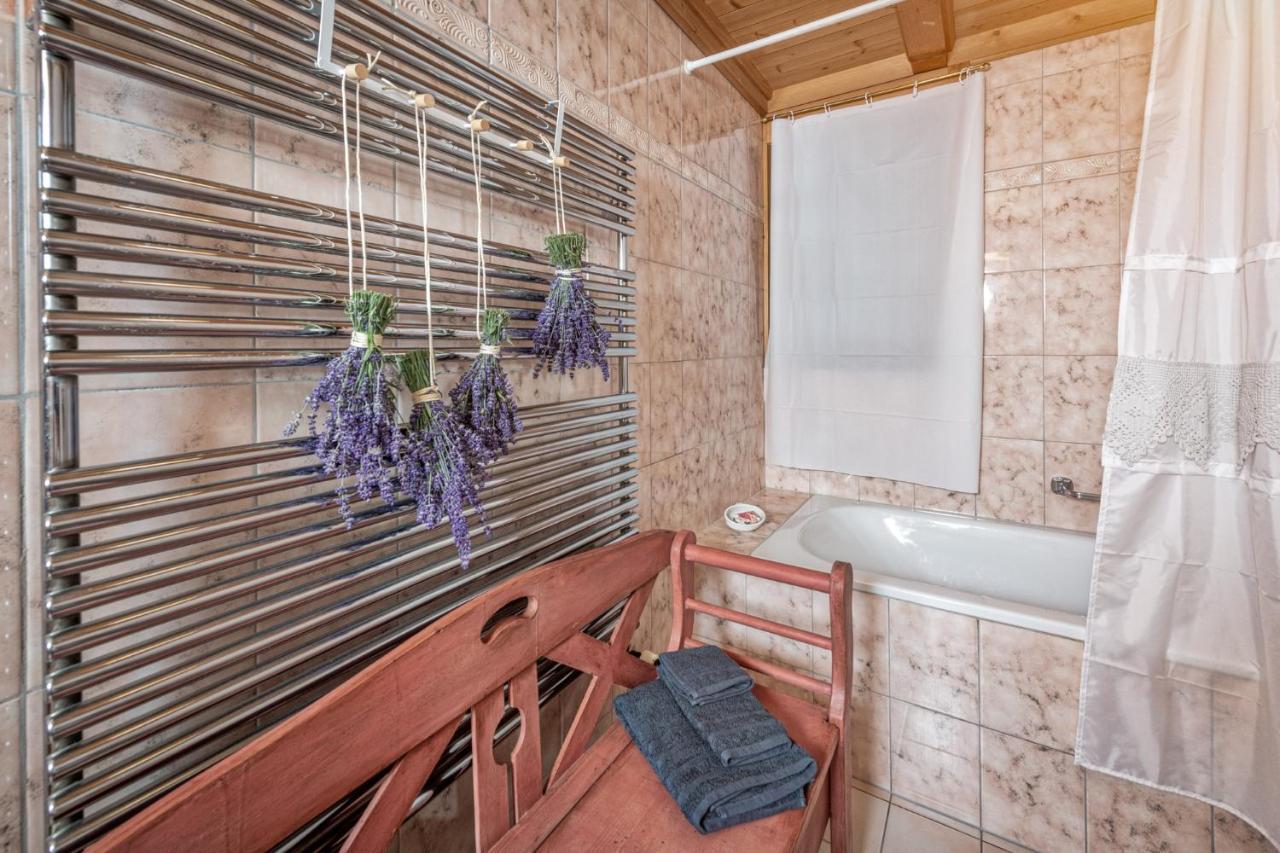Bnb Deheimelig Huttwil ภายนอก รูปภาพ